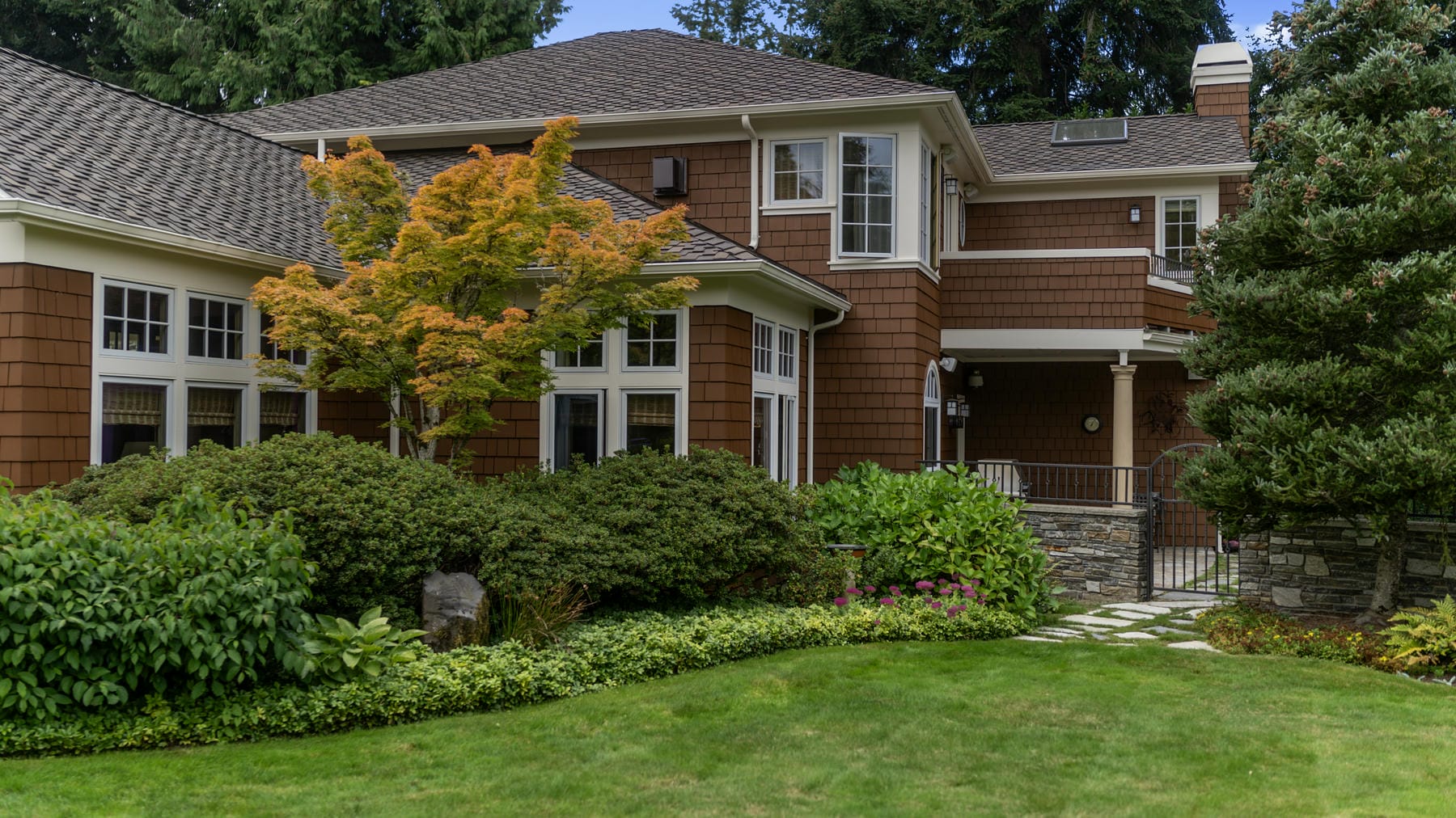 Is It Too Late for Fall Exterior Painting in the Pacific Northwest?